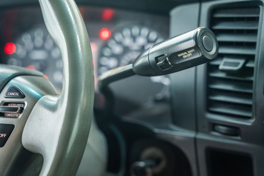 Used 2018 Nissan NV 2500 SV w/ Navigation Package image 20