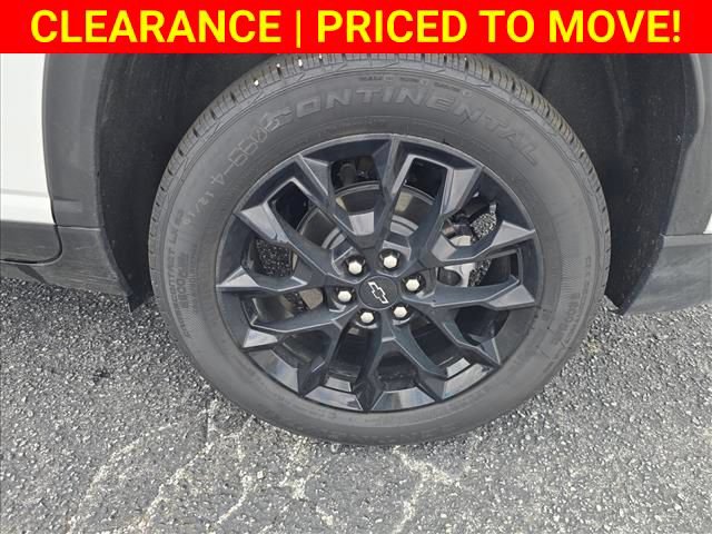 New 2026 Chevrolet Traverse LT w/ Midnight/Sport Edition FWD image 30