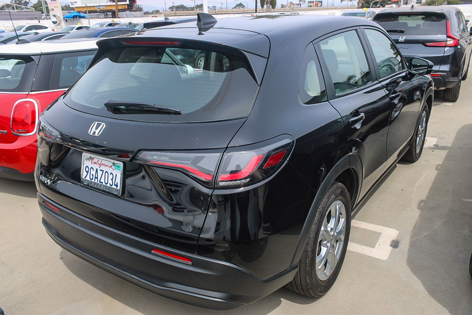 Used 2023 Honda HR-V LX image 14