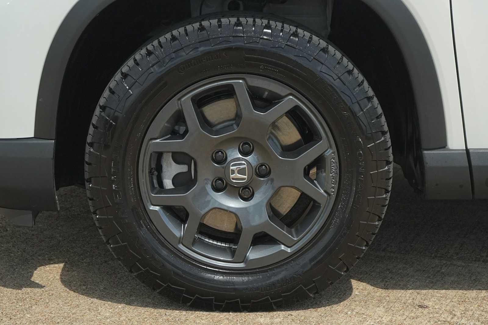 Used 2025 Honda Pilot TrailSport image 7