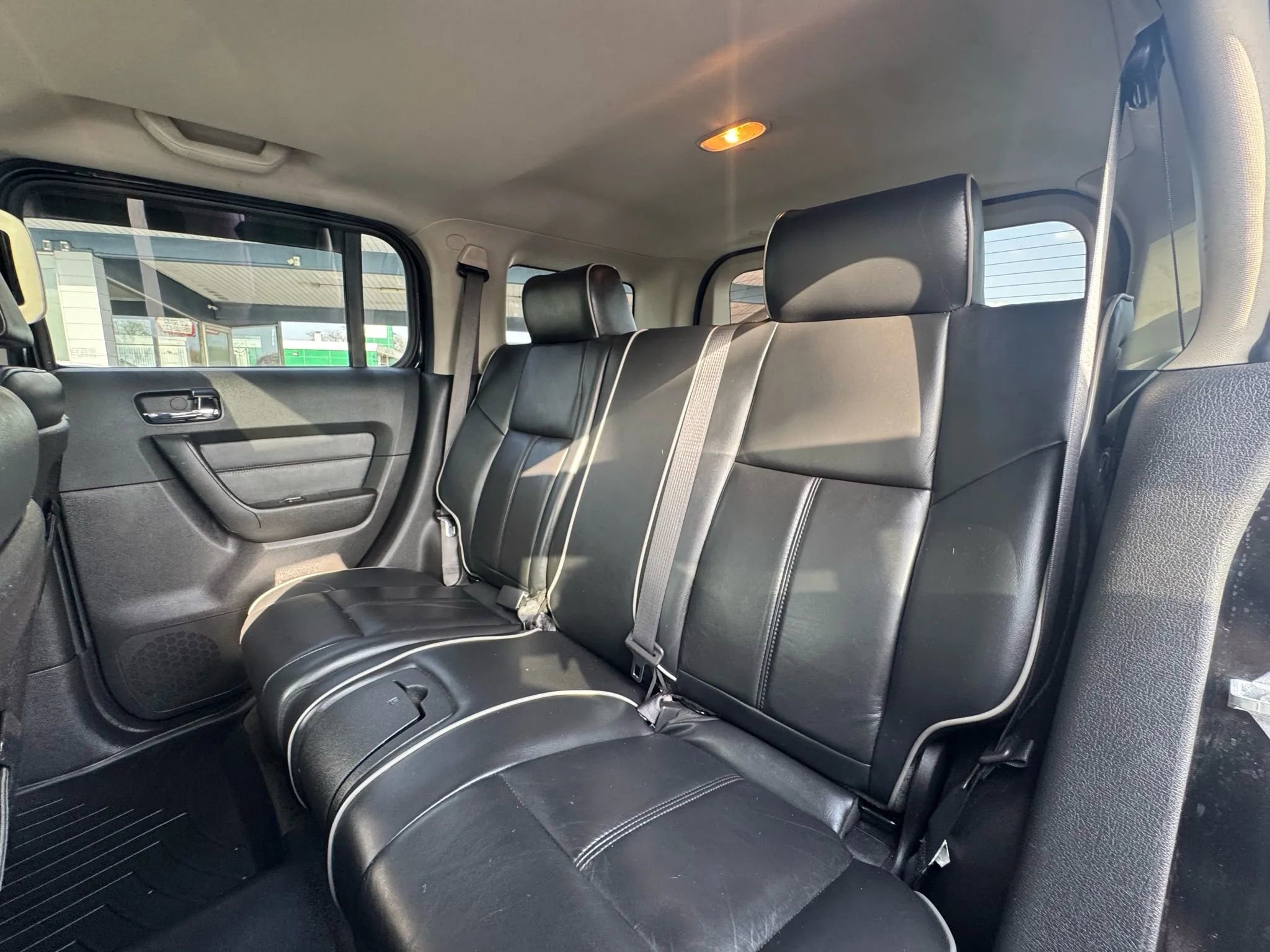 Used 2009 HUMMER H3 Luxury image 14