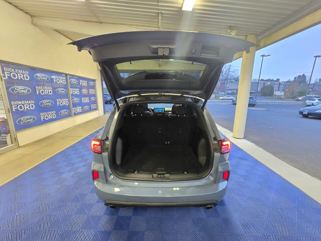 Used 2023 Ford Escape ST-Line w/ Tech Pack #1 image 7