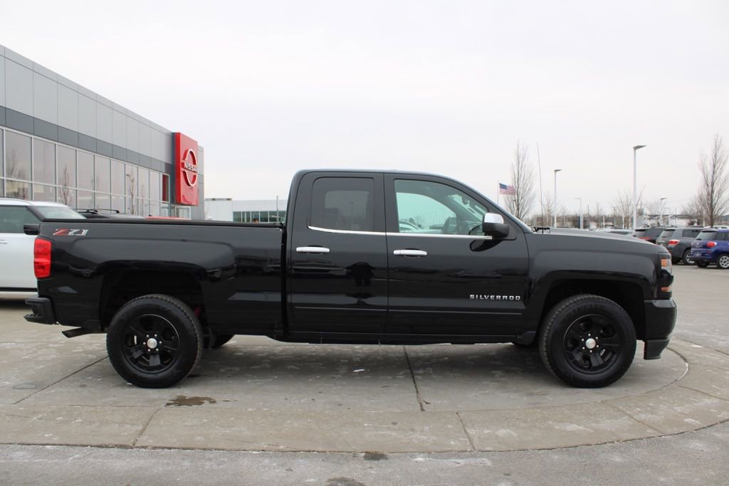 Used 2018 Chevrolet Silverado 1500 LT w/ All Star Edition image 6