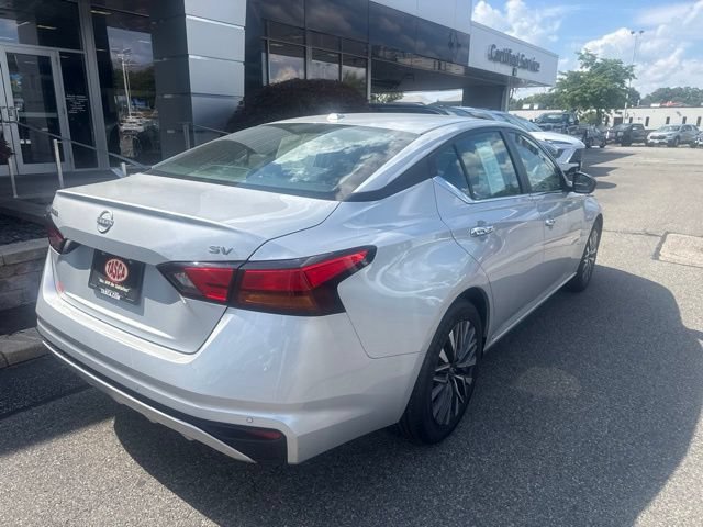 Used 2024 Nissan Altima 2.5 SV FWD image 6