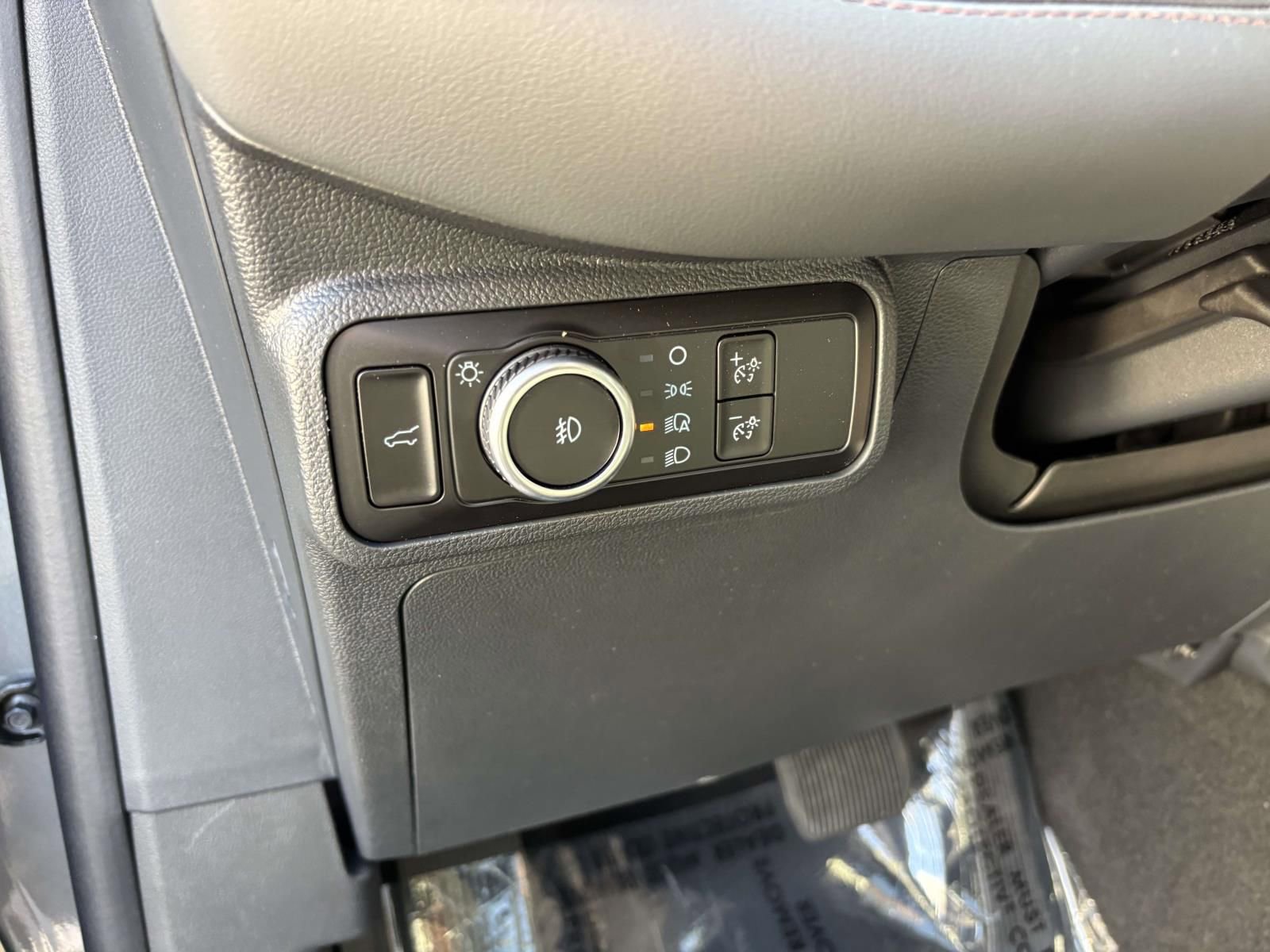 New 2026 Ford Explorer Active image 14