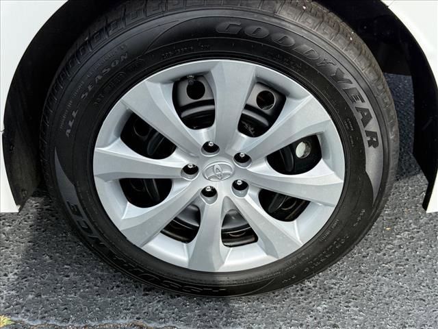 Used 2023 Toyota Corolla LE FWD image 14