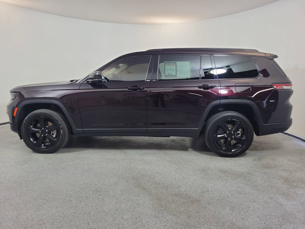 Used 2023 Jeep Grand Cherokee L Limited w/ Luxury Tech Group II RWD image 4