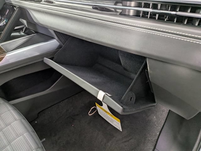 New 2026 Cadillac Escalade Platinum Luxury w/ LPO, Floor Liner Package AWD/4WD image 39