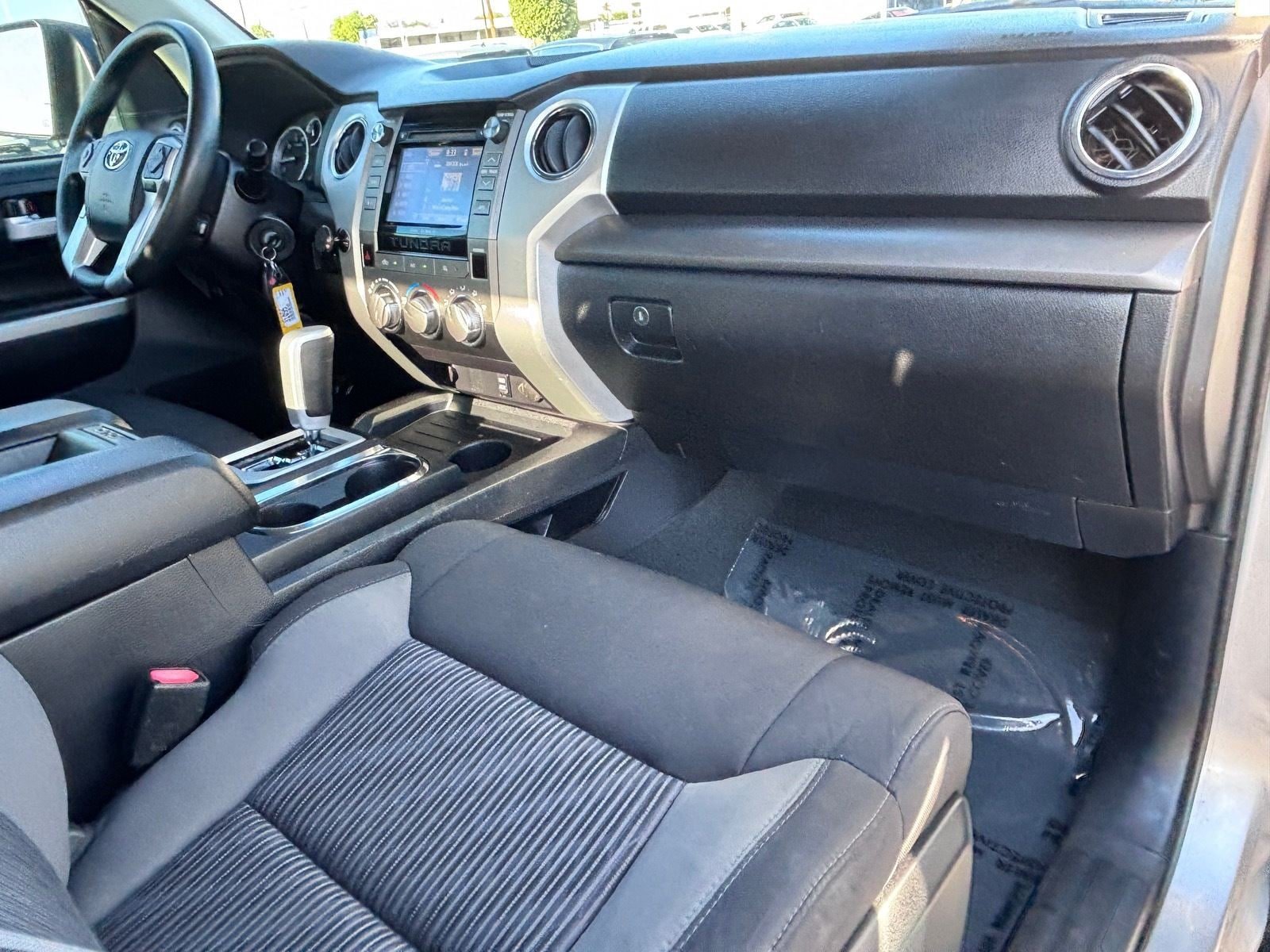 Used 2015 Toyota Tundra SR5 w/ SR5 Upgrade Package RWD image 13