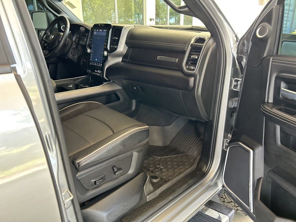 Used 2024 RAM 3500 Laramie w/ Night Edition AWD/4WD image 31