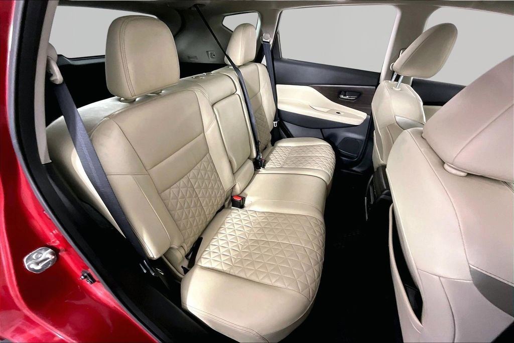 Used 2022 Nissan Murano Platinum w/ Cargo Package FWD image 24