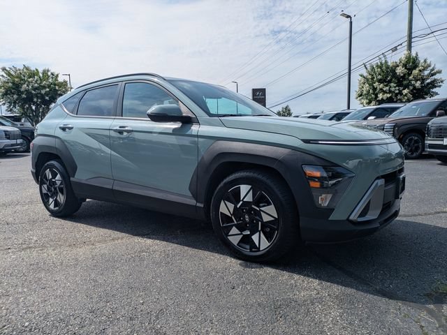 Used 2025 Hyundai Kona SEL FWD image 1