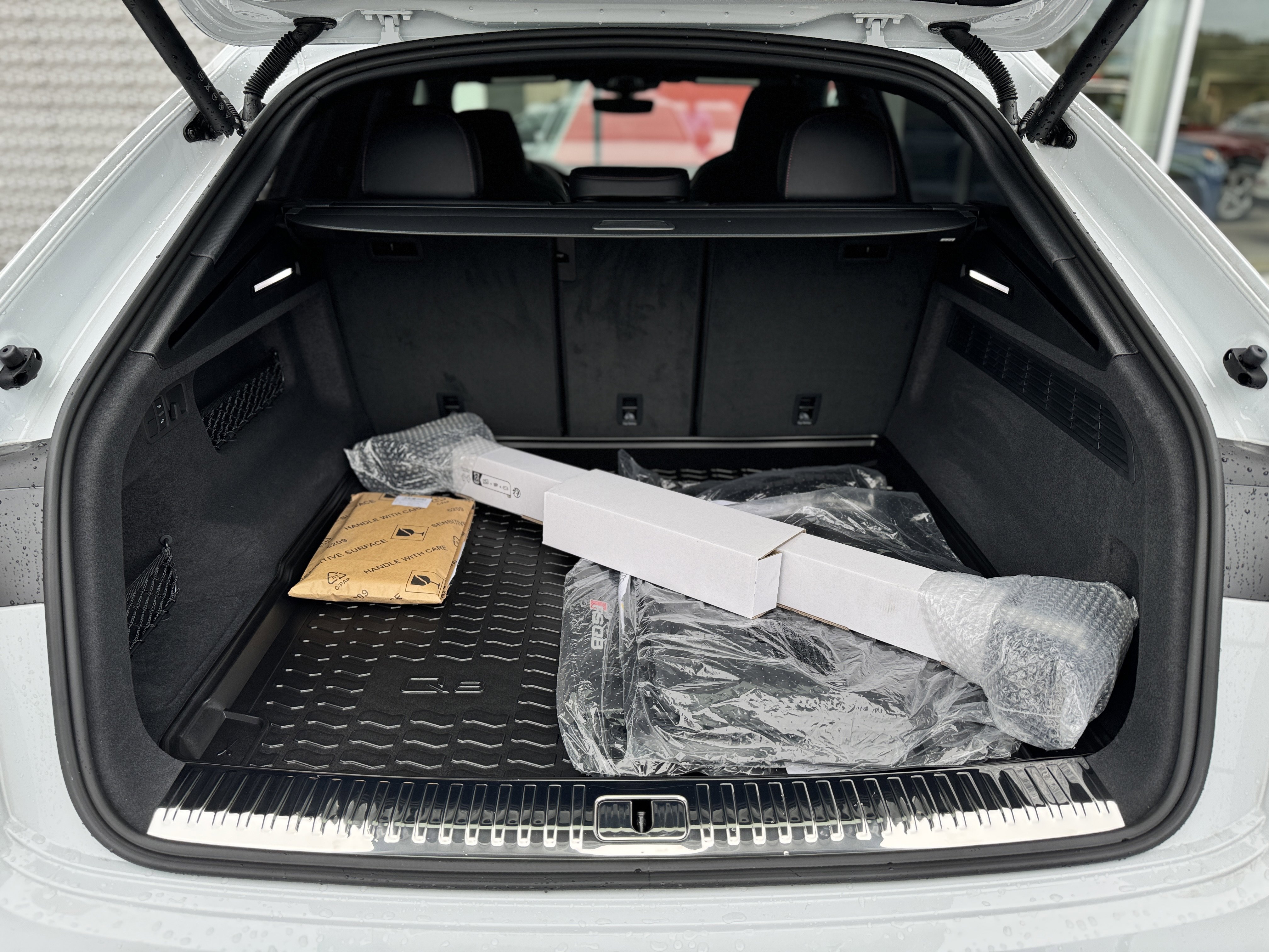 New 2025 Audi RS Q8 performance image 23