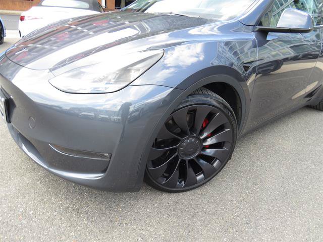 Used 2023 Tesla Model Y Performance AWD/4WD image 22
