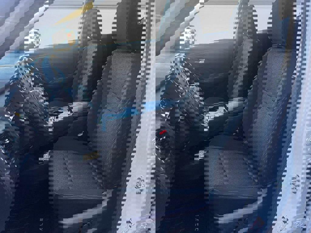 Used 2024 Nissan Rogue SV FWD image 10