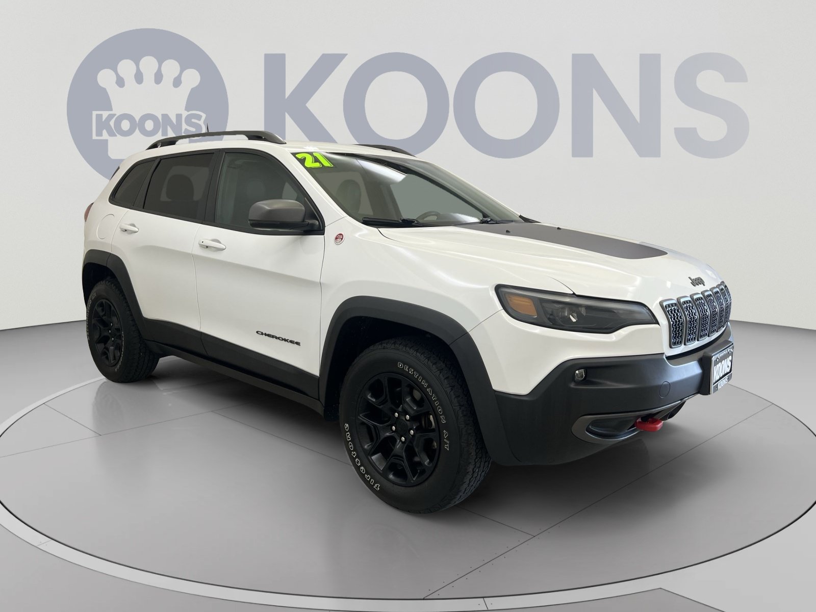 Used 2021 Jeep Cherokee Trailhawk w/ Trailer Tow Group AWD/4WD image 2