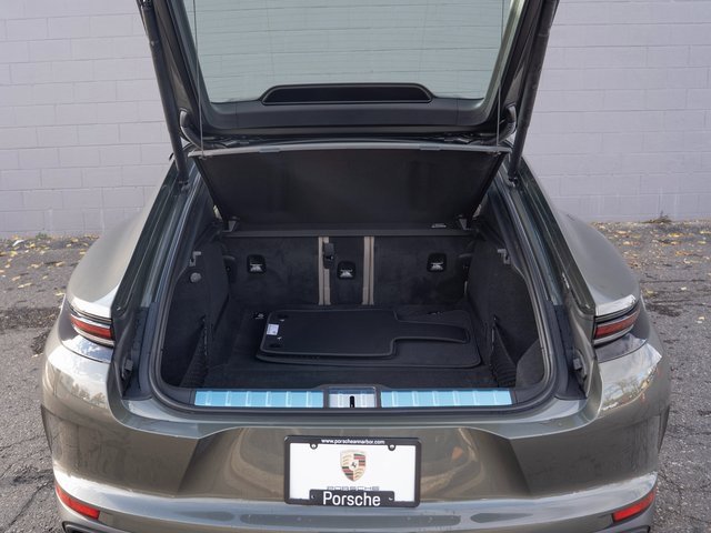 New 2026 Porsche Panamera 4 image 14