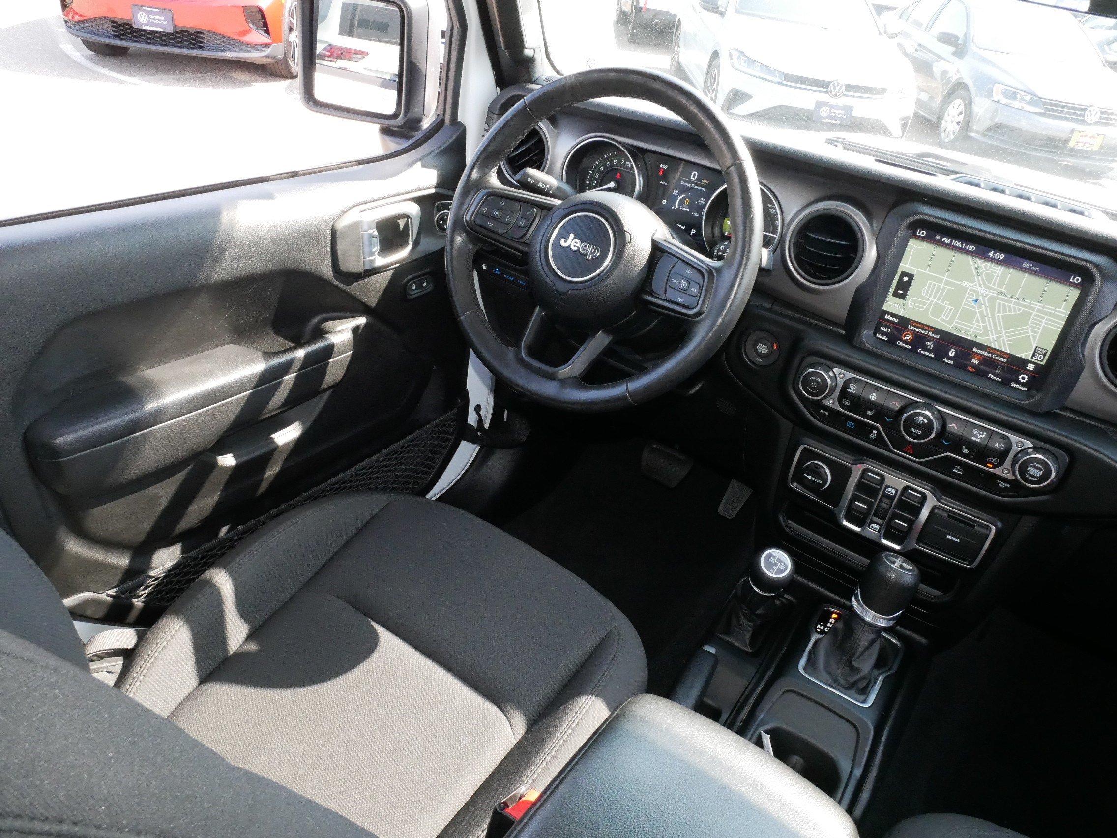 Used 2023 Jeep Wrangler Unlimited w/ Cold Weather Group AWD/4WD image 9
