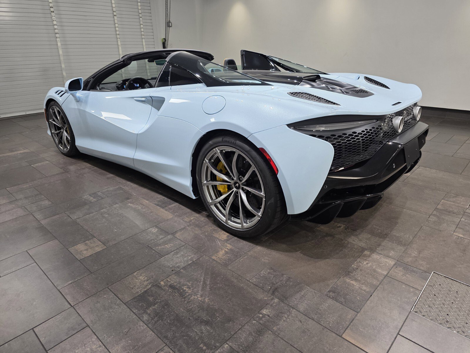 New 2026 McLaren Artura Spider RWD image 4