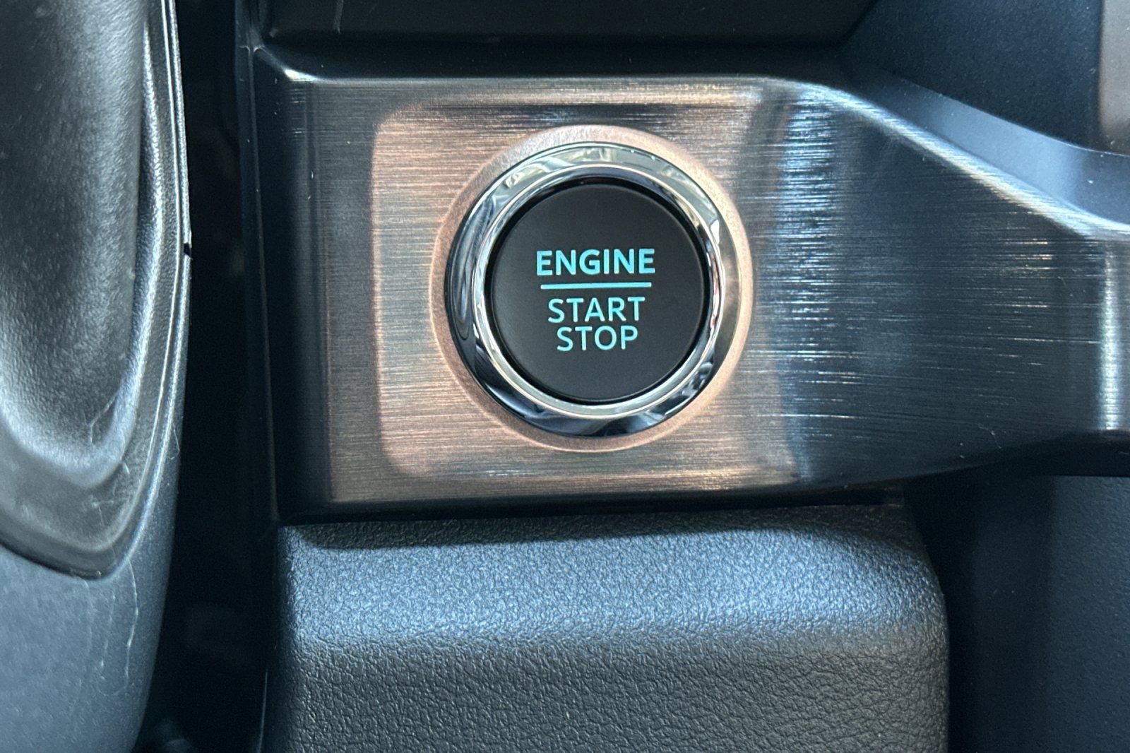 New 2026 Ford F250 Lariat w/ Black Appearance Package image 22