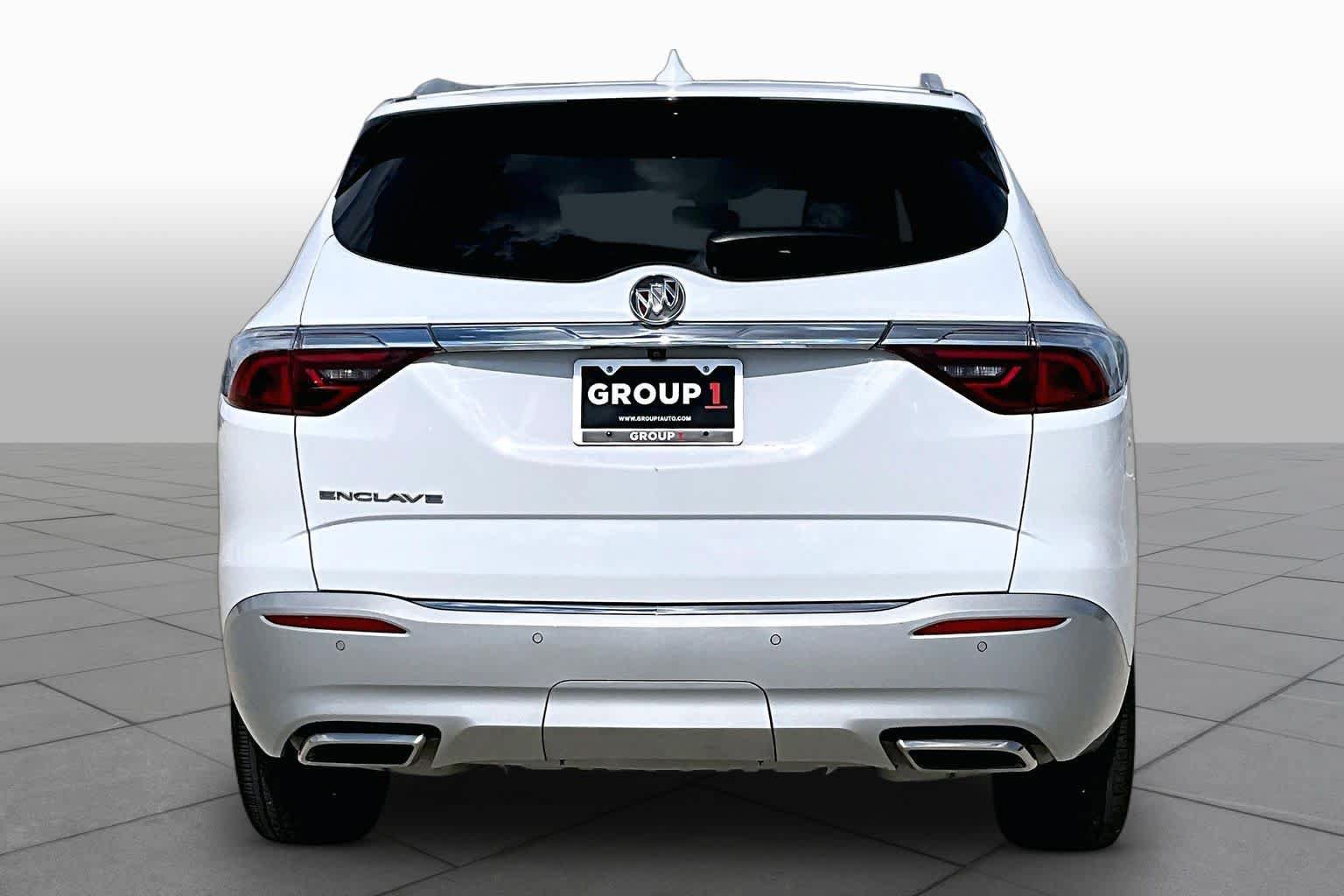 Used 2023 Buick Enclave Essence w/ Experience Buick Package FWD image 5