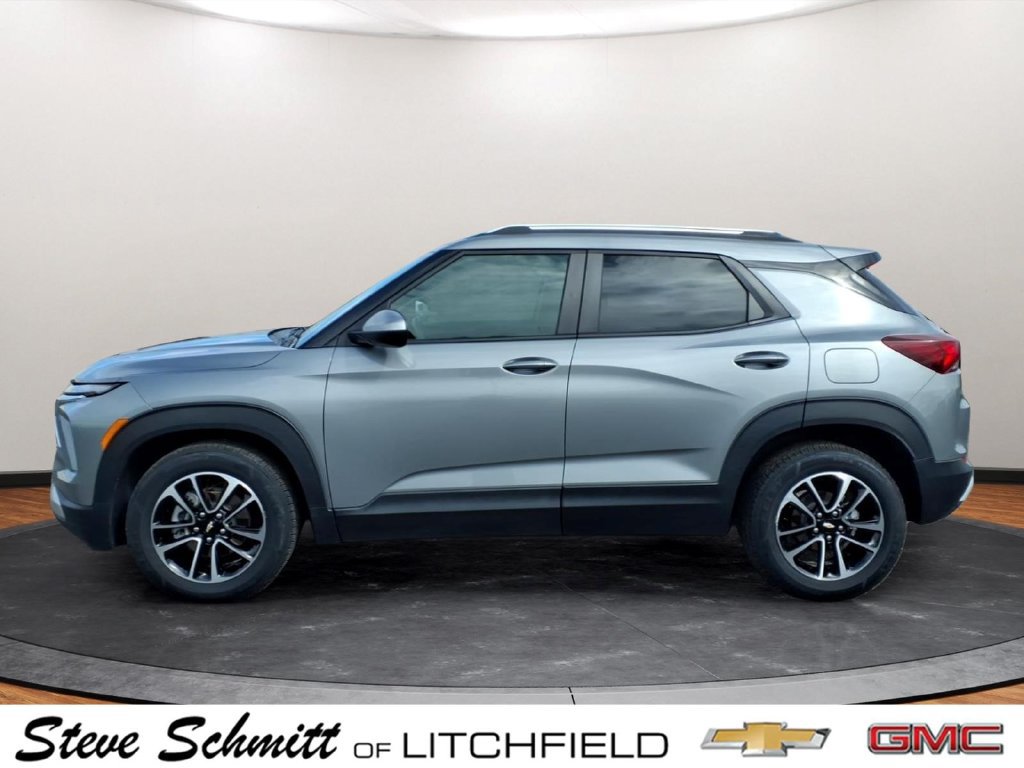 Certified 2024 Chevrolet TrailBlazer LT w/ LT Cold Weather Package FWD image 2