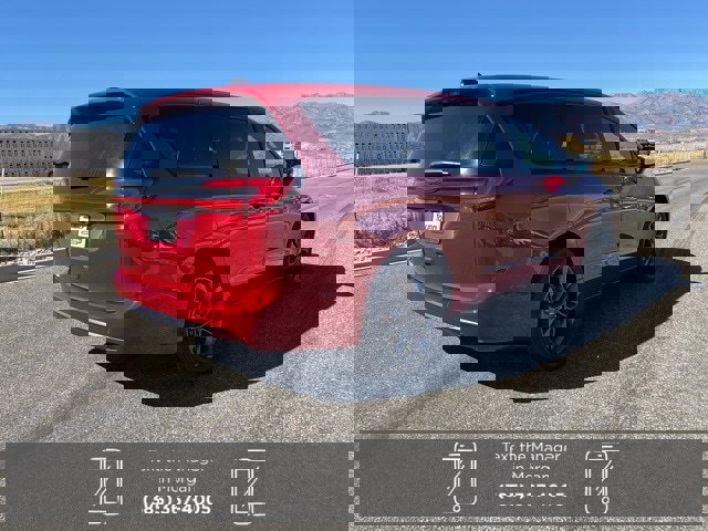 New 2026 Chrysler Pacifica Select image 3