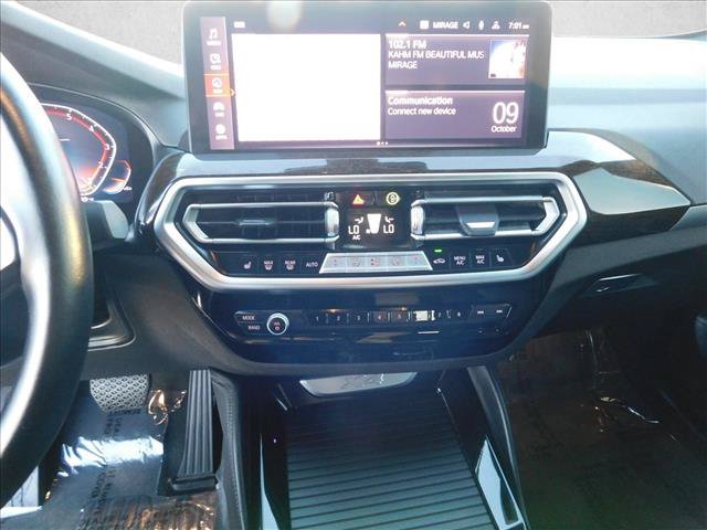 Used 2024 BMW X4 xDrive30i AWD/4WD image 22