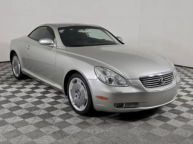 Used 2004 Lexus SC 430 Convertible image 3