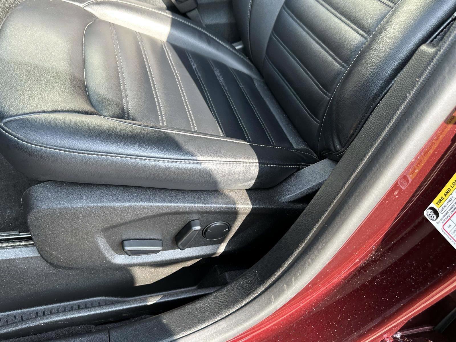 Used 2023 Ford Edge SEL w/ Convenience Package image 18