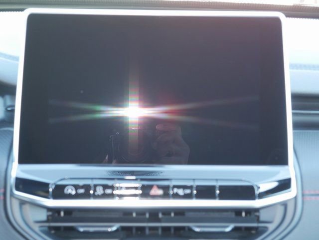 New 2026 Jeep Compass Trailhawk w/ Sun, Sound & Navigation Group image 11