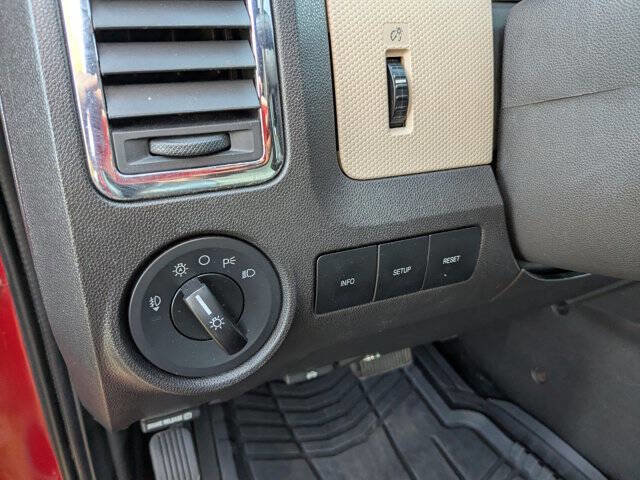 Used 2010 Mercury Mariner Premier image 18