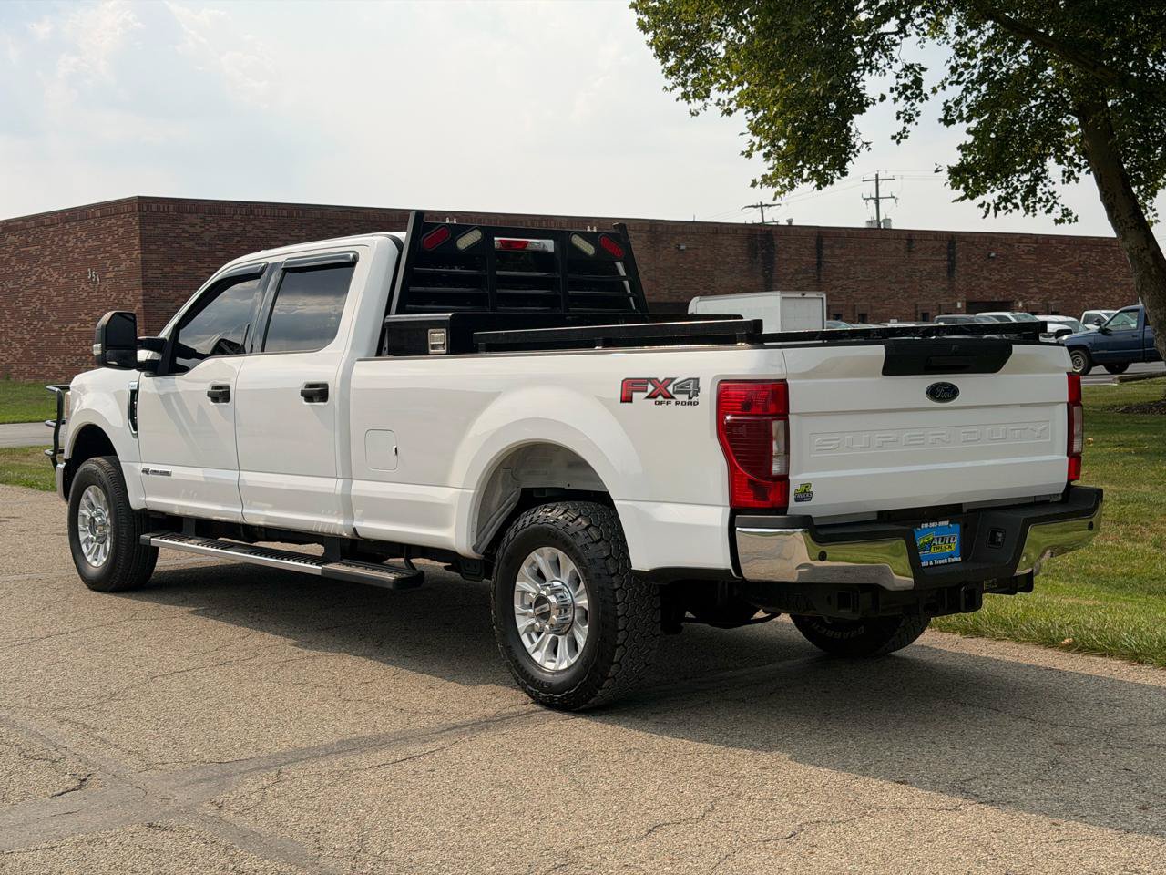 Used 2022 Ford F350 XLT w/ XLT Value Package AWD/4WD image 4