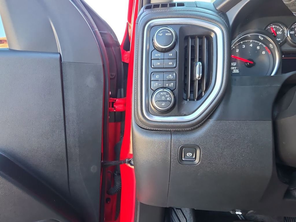 Used 2021 Chevrolet Silverado 1500 LT Trail Boss w/ Safety Package image 18