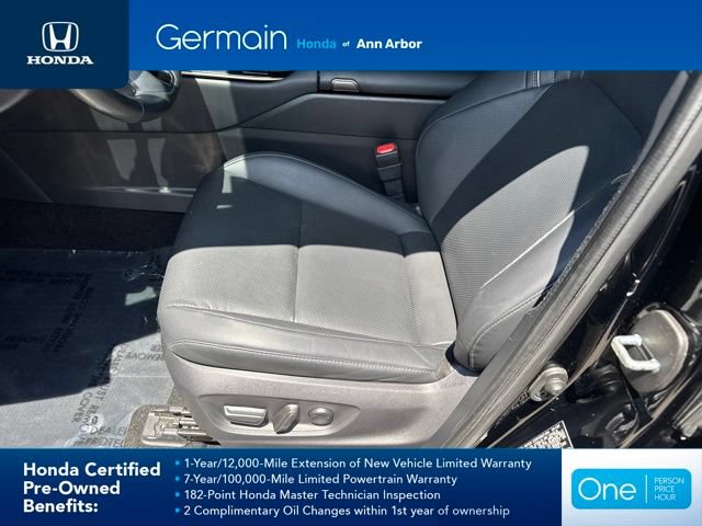 Used 2024 Toyota Crown Platinum AWD/4WD image 19