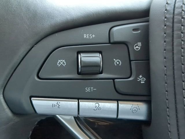 Used 2024 Cadillac Escalade V w/ LPO, ONYX Package image 35