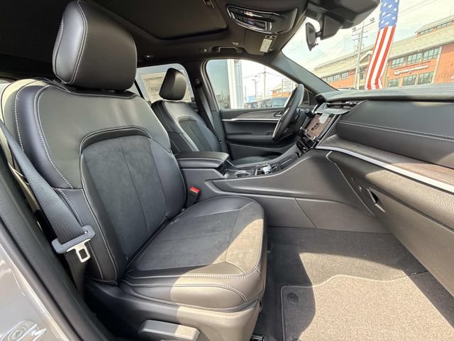 New 2026 Jeep Grand Cherokee Altitude AWD/4WD image 40