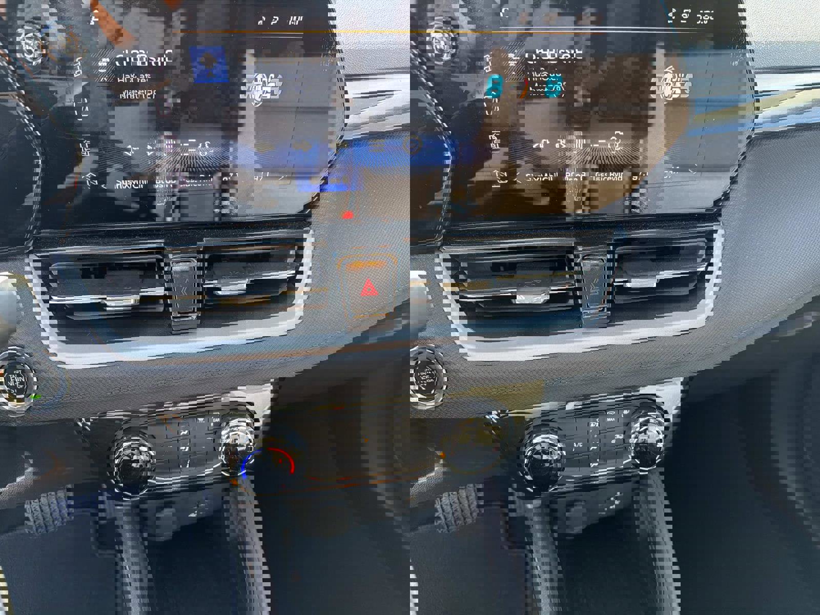 Used 2025 Chevrolet TrailBlazer LT image 9