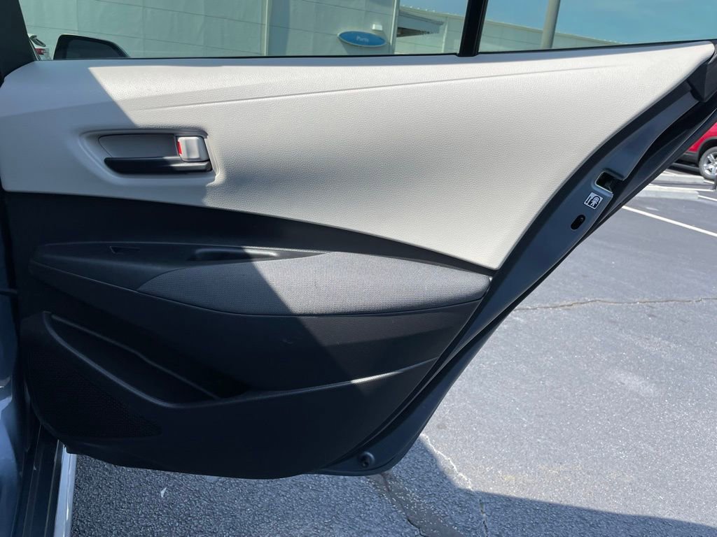 Used 2022 Toyota Corolla L FWD image 31