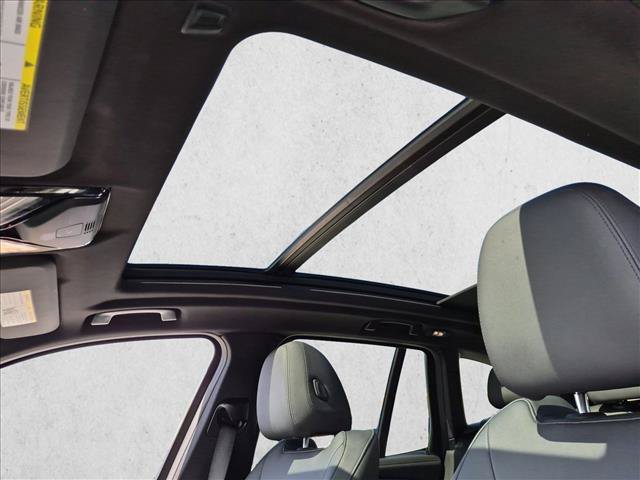 Used 2021 BMW X3 M40i w/ Shadowloine Package AWD/4WD image 12