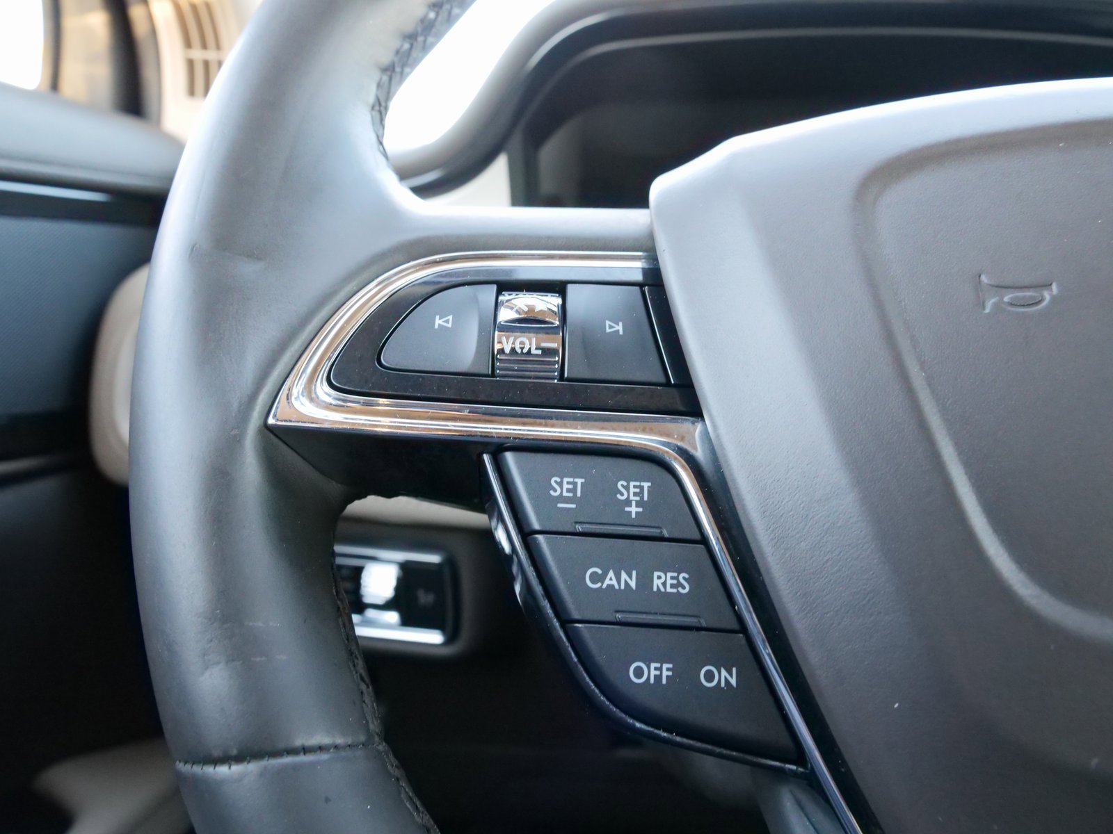 Used 2021 Lincoln Nautilus FWD w/ Equipment Group 101A image 21