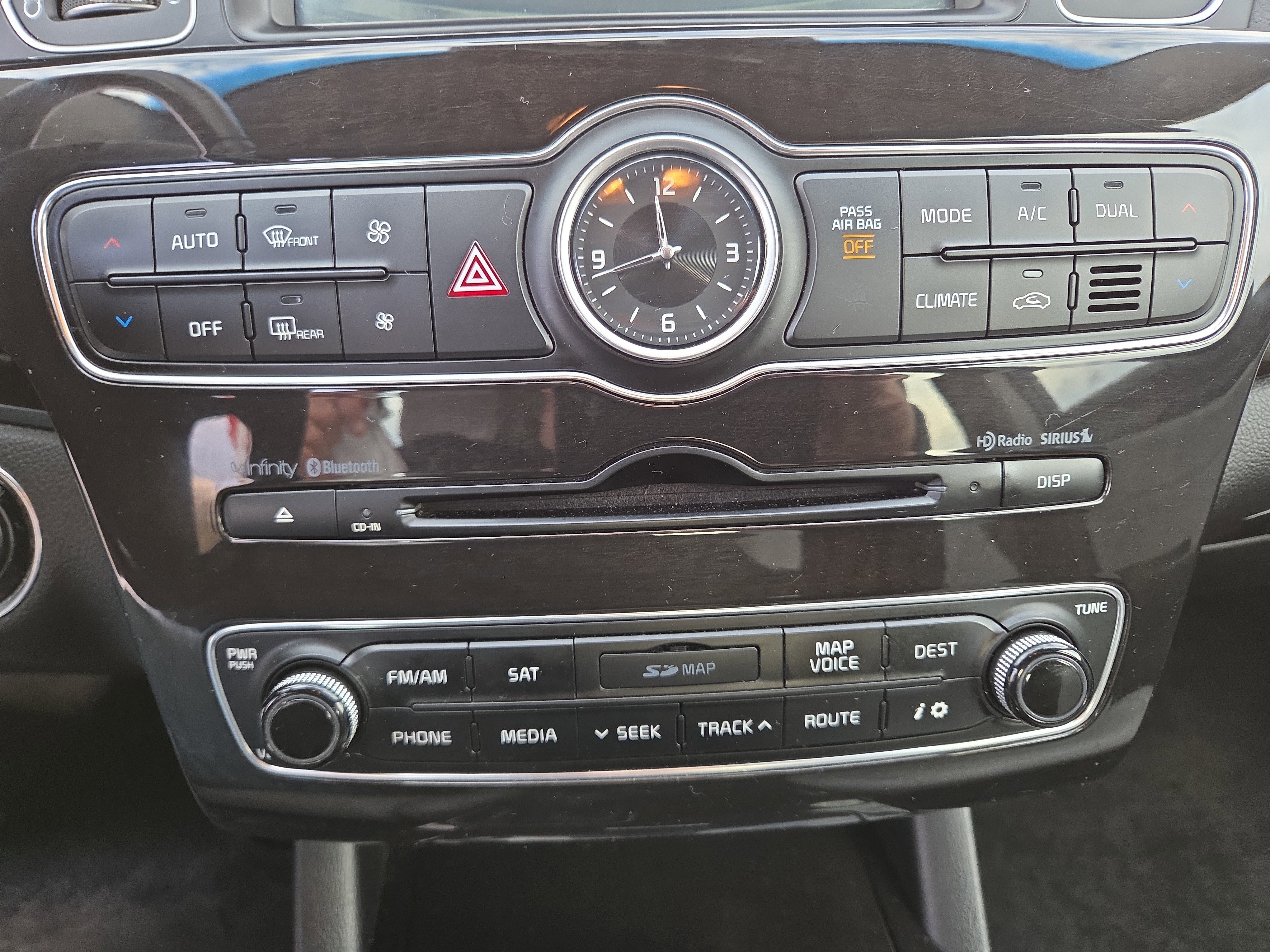 Used 2014 Kia Cadenza Limited image 23