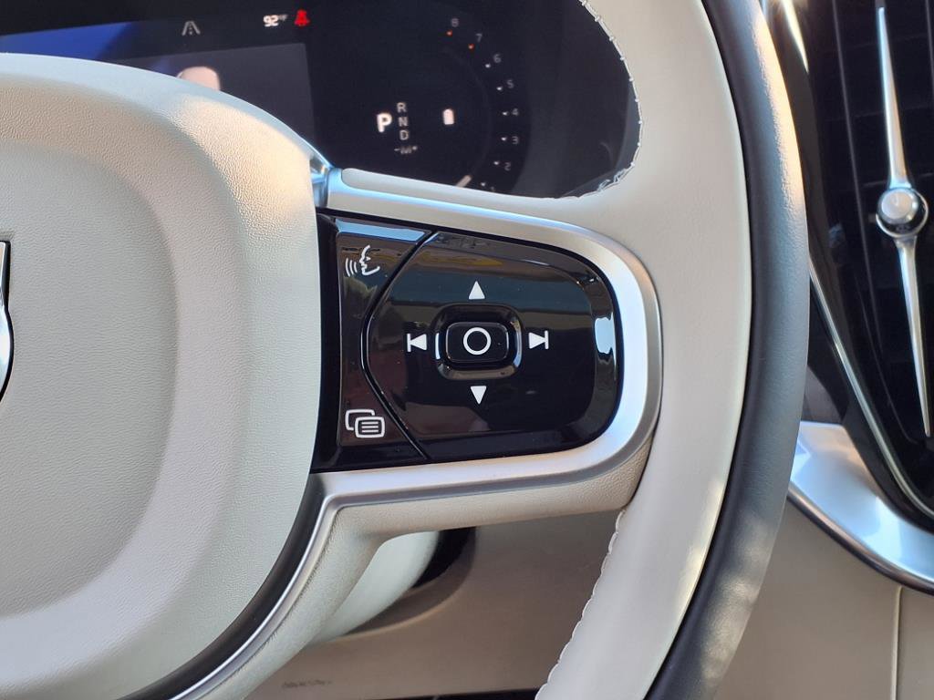New 2026 Volvo XC90 B6 Ultra image 22
