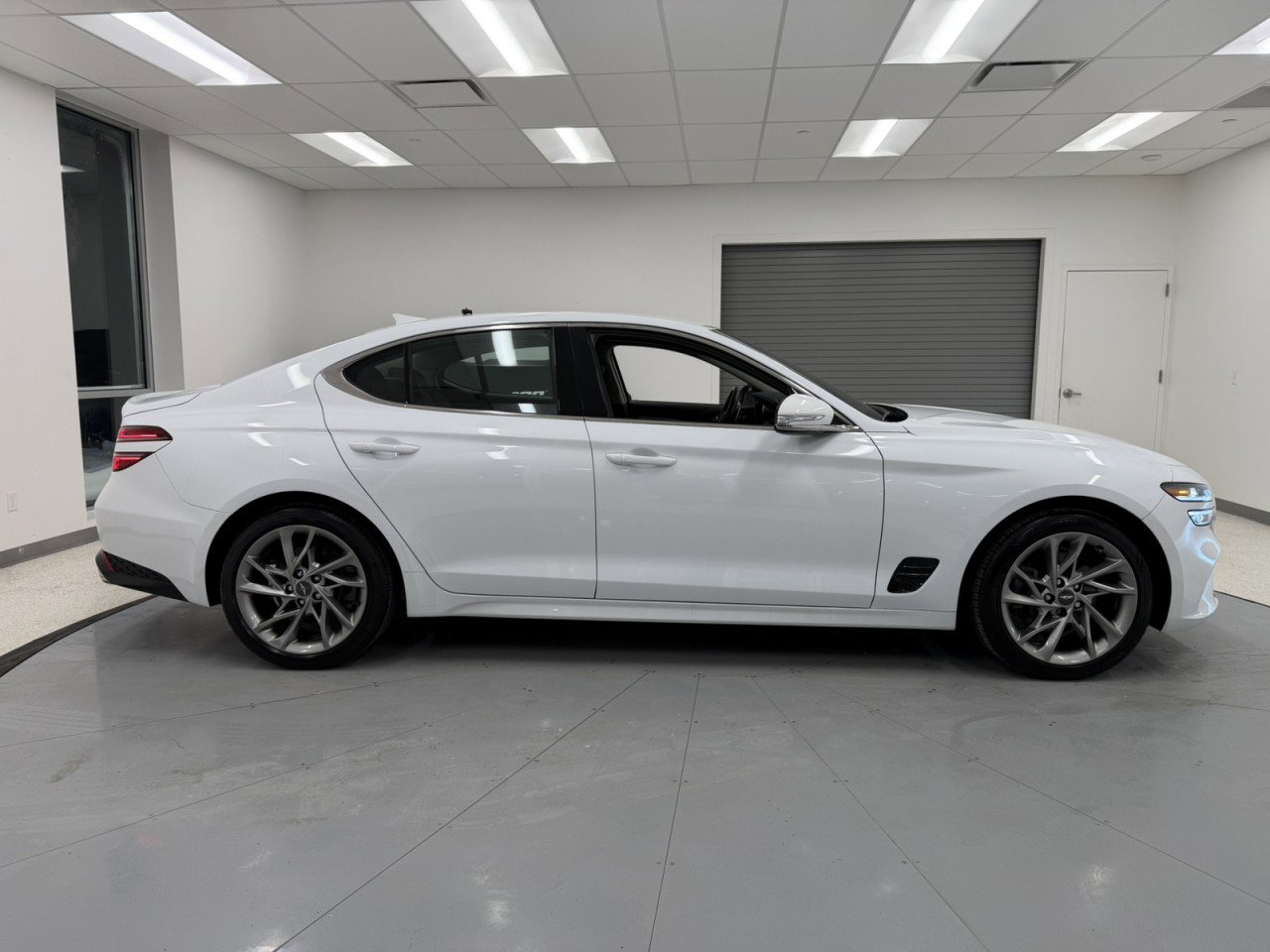 Used 2022 Genesis G70 2.0T image 59