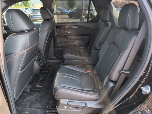 Used 2026 Honda Pilot TrailSport image 15