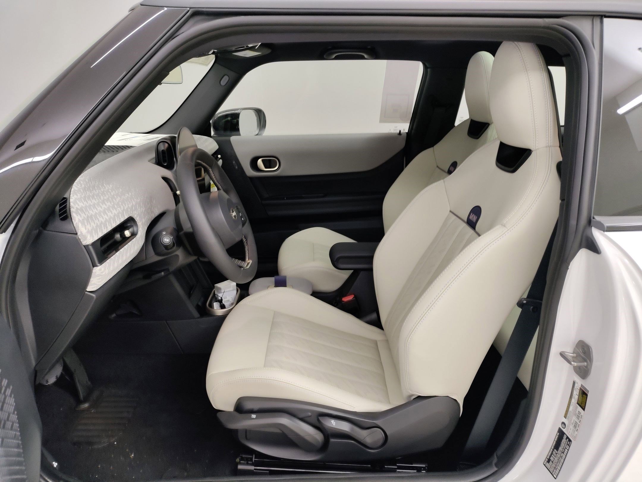 New 2026 MINI Cooper 2-Door Hardtop image 11