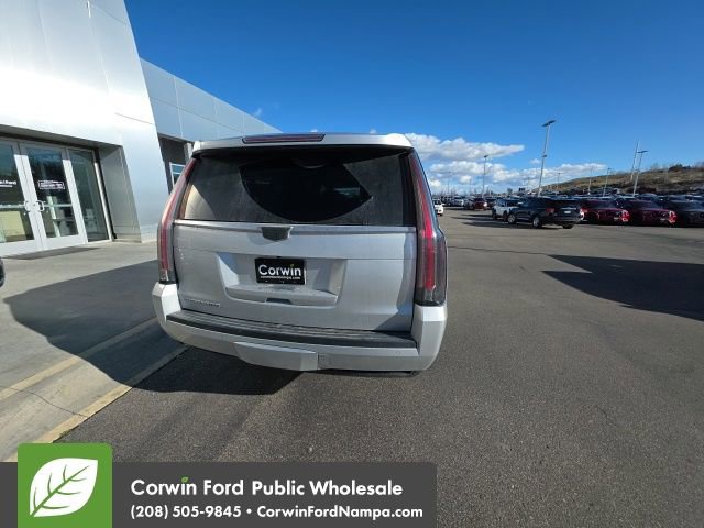 Used 2016 Cadillac Escalade ESV 4WD image 12