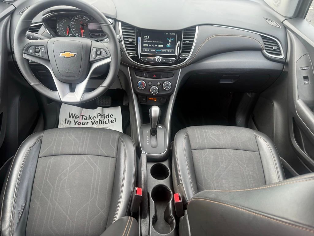 Used 2017 Chevrolet Trax LT w/ LT Convenience Package AWD/4WD image 35