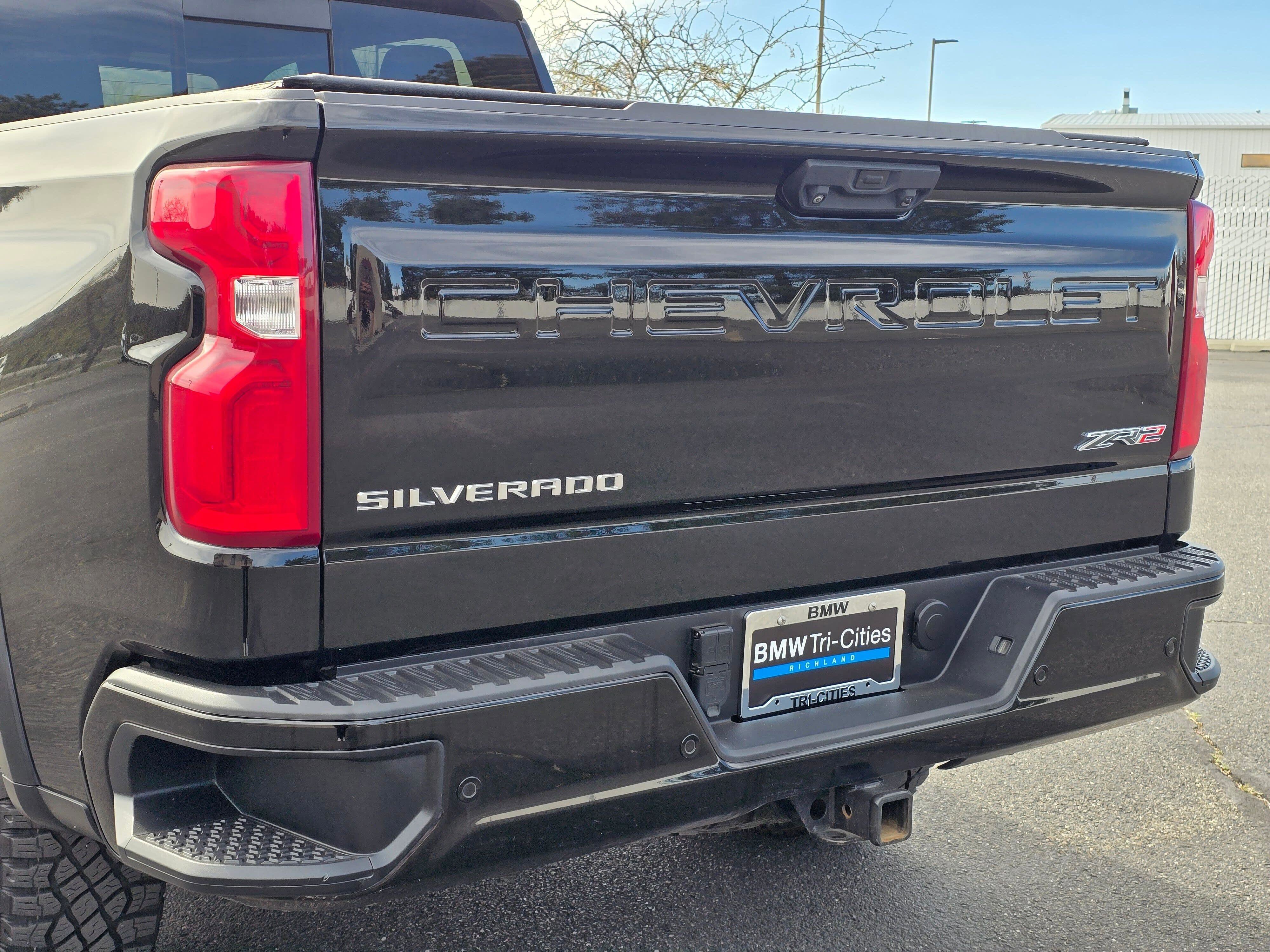 Used 2023 Chevrolet Silverado 1500 ZR2 image 7