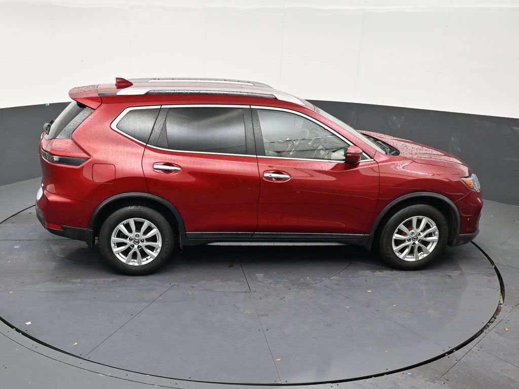 Used 2020 Nissan Rogue SV FWD image 17